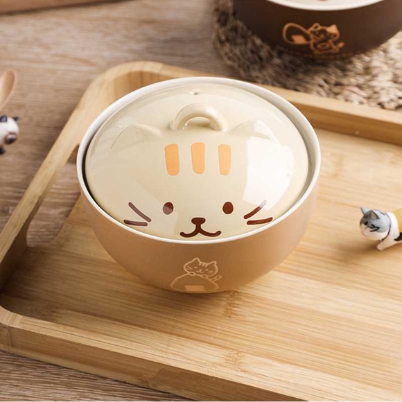 [NEW WITH BOX] CAT DESIGN BOWL WITH LID AND CHOPSTICKS - Picture 3 of 7